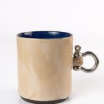 Metal Kulplu Kahve ve Fincan Mug İç Kobalt, Dış Bej